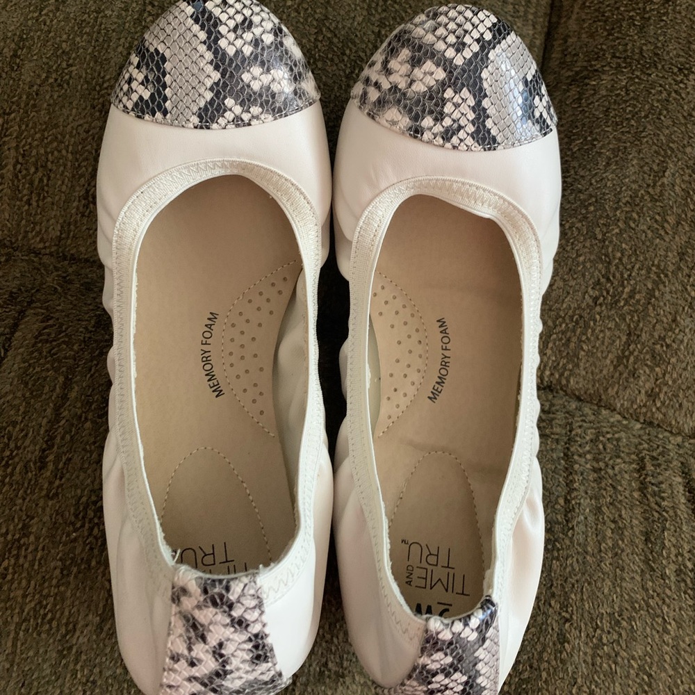 Time and Tru Memory Foam Loafers